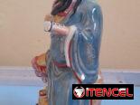 Adorno de porcelana china de 20 cm de alto (Guan Yu una de las figuras más veneradas en la cultura y la historia china)