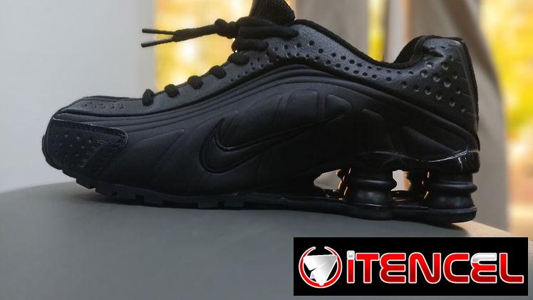 TENIS DE MUELLE -NIKE SHOX