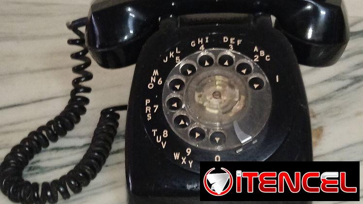 Teléfono antiguo de disco