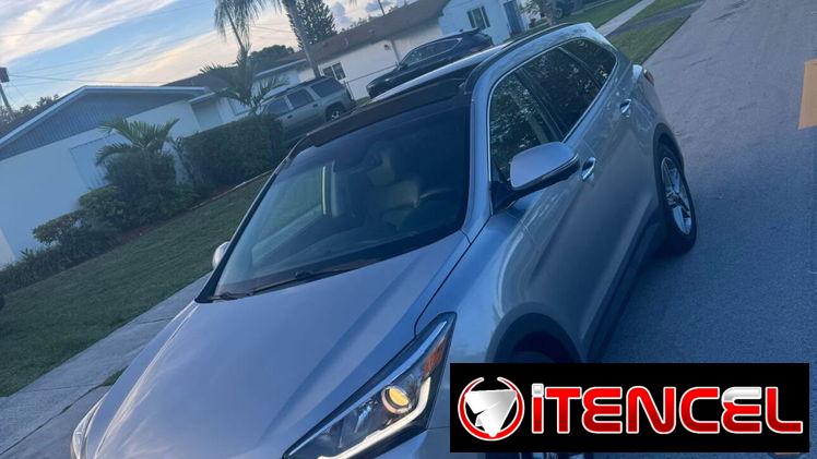 Vendo o negocio yhunday Santa Fe del 2017 full limited con 153 mil millas motor reparado