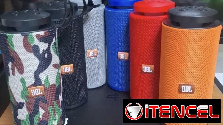 Bocinas JBL