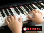 IMPARTO CLASES DE PIANO… …LLAMAR O ESCRIBIR AL 53574044