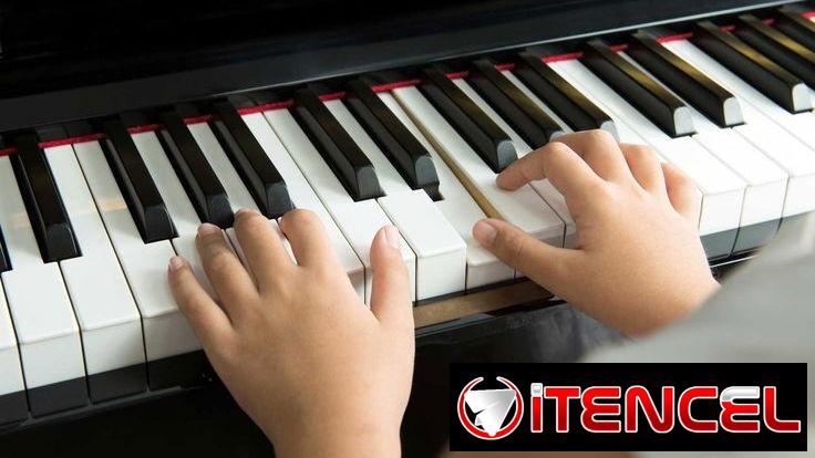 IMPARTO CLASES DE PIANO… …LLAMAR O ESCRIBIR AL 53574044