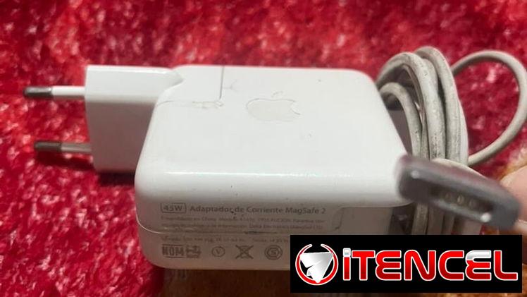 Accesorios y cables de iPhone y Mac