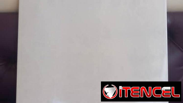 Azulejos blanco coco 5500.mate y gris 500., cenefas 1200,junquillos 500 mn.