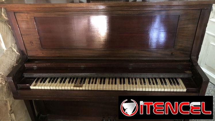 Piano vertical en venta