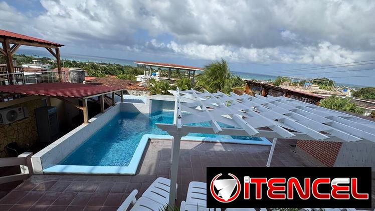 Alquilo casa de lujo con piscina en Guanabo