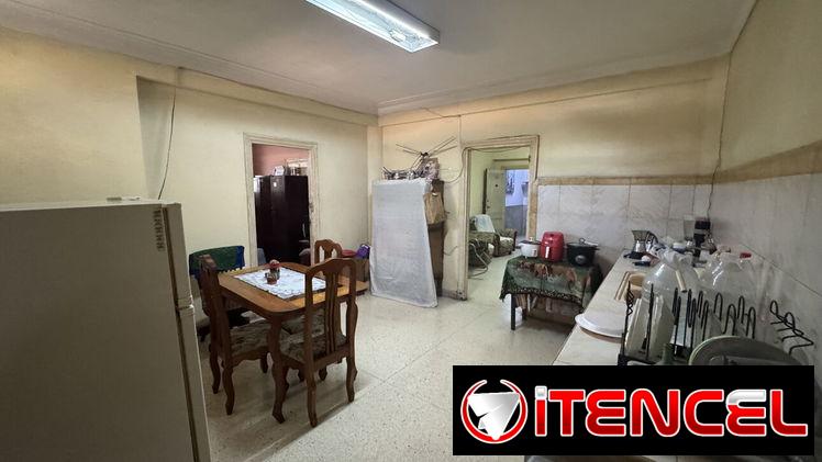 Apartamento de 3 cuartos en Avenida 23, Vedado