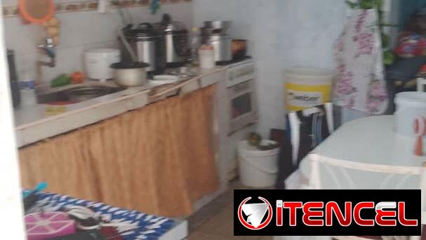 Vendo casa con carácter de urgencia