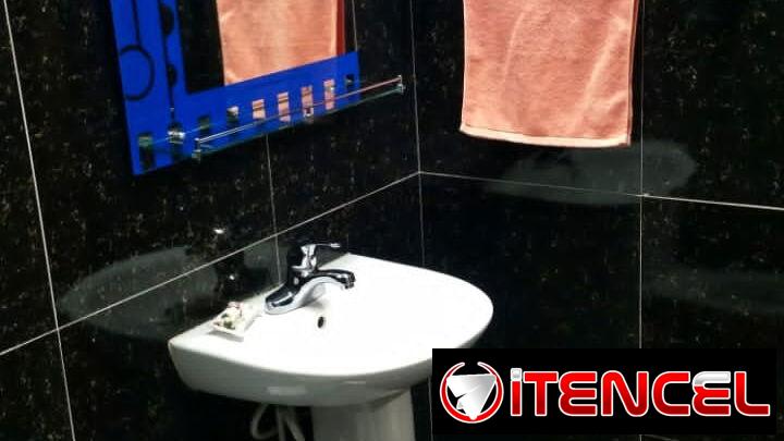 SE RENTA APARTAMENTO DE UN DORMITORIO CERCA DEL VEDADO POR 25 Y MALECON. 53880216
