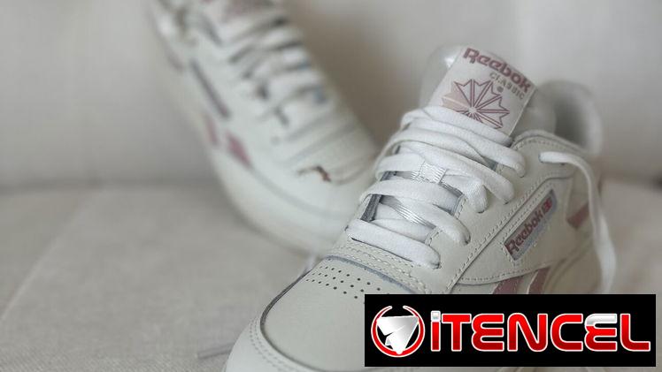 Rebook Originales #37 65 usd