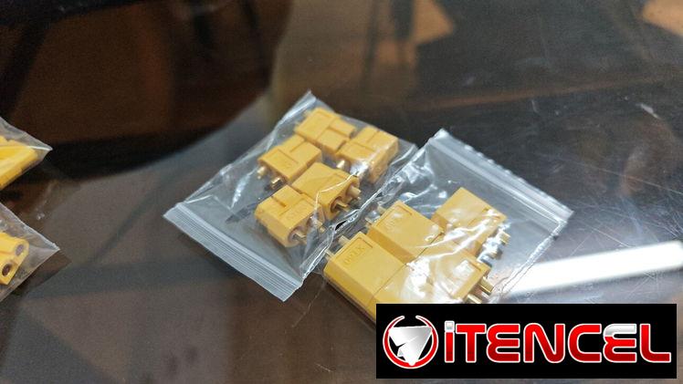 Pareja de Conectores XT60 MACHO Y HEMBRA EN 6USD