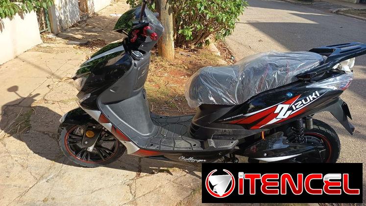 🛵Moto Eléctrica marca IZUKI🛵  ⚠️TIENE 15 DÍAS DE USO!⚠️  ✅Motor de 3000w ✅Batería de 72v/50ah ✅Autonomía de 120km