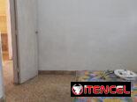 Bajos de biplanta en Playa con amplio estacionamiento, jardín cementado 21/2 habitaciones 2 baños, patio, teléfono gas