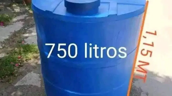 Tanques de 750litros con transporte incluido