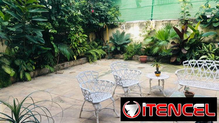 Apartamento en bajos de un biplanta en Alturas de Miramar playa