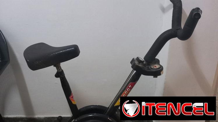Se vende bicicleta estatica