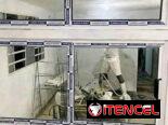 Closet de espejos. Puertas y ventanas de aluminio. Bajos de meseta ect