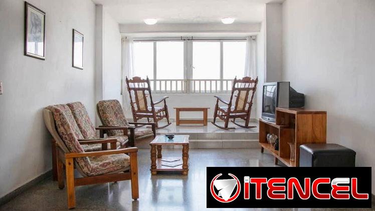 Renta vedado apt lujo vista mar