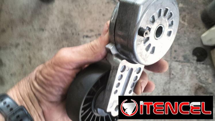 Tensor correa de agregados motor 350 chevrolet
