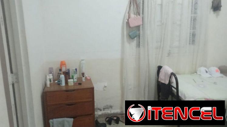 APTO en Venta en el Vedado [ Es Interior ]*