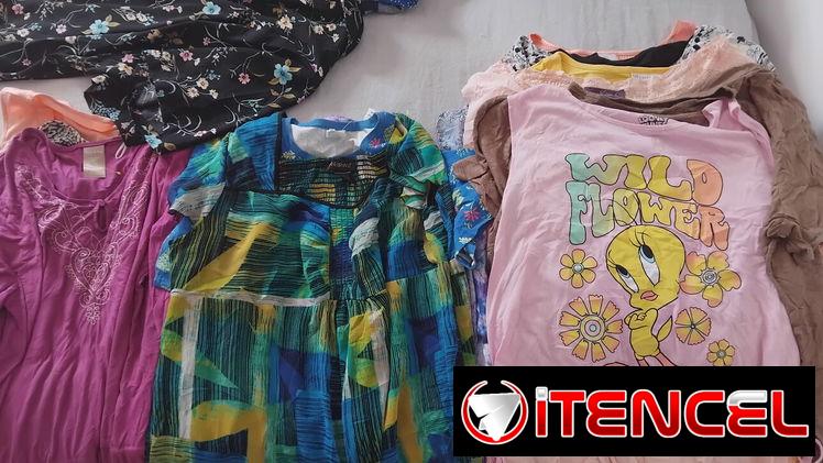 En venta ropa de mujer nueva y de uso en el Vedado