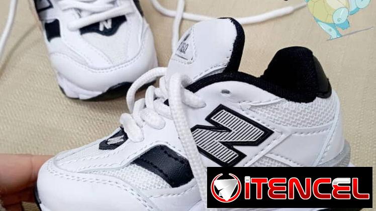 Tenis de niños y niñas NEW BALANCE 530 BLANCO Y NEGROS
