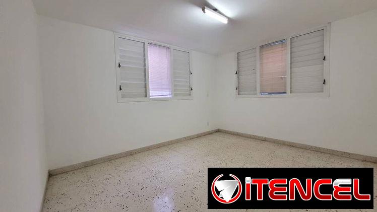 Venta apartamento bajos 3 cuartos garaje 57mil usd 53582376