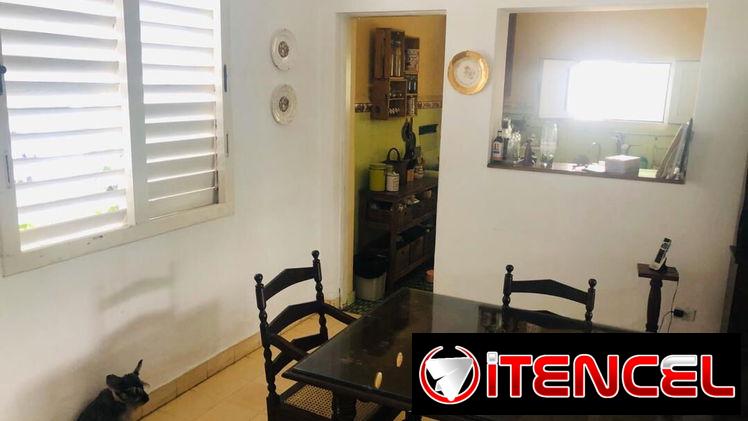Apartamento en bajos de un biplanta en Alturas de Miramar playa