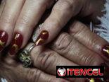 Manicura profesional en tecnicas de gel y acrilico