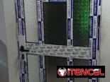 Mamparas de baños. Bajos de meseta. Ventanas