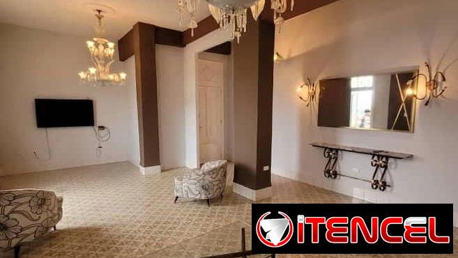 🏠 Apartamento en Vedado – Edificio