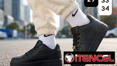 Air Force en negro para niños