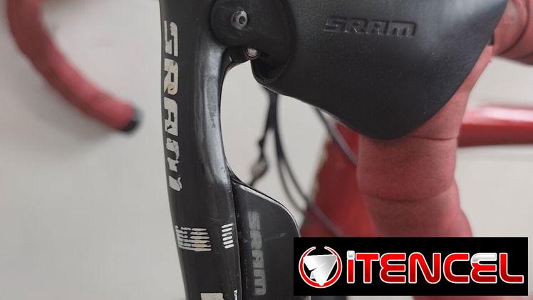 Bicicleta de ruta ligera