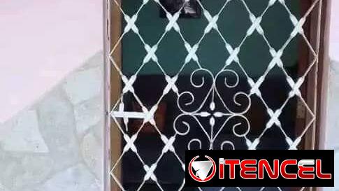 Herrería: puertas, ventanas, portones, techos, escaleras y más