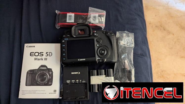 Canon 5D Mark III  Con tres baterías