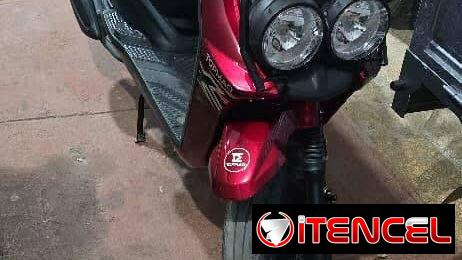 MOTO AUTOMÁTICA TOPMAQ MODELO AVISPON