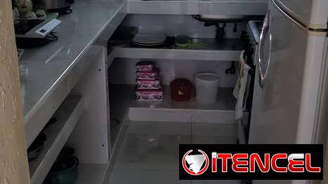 Vendo casa independiente bajo de un biplanta en Plaza