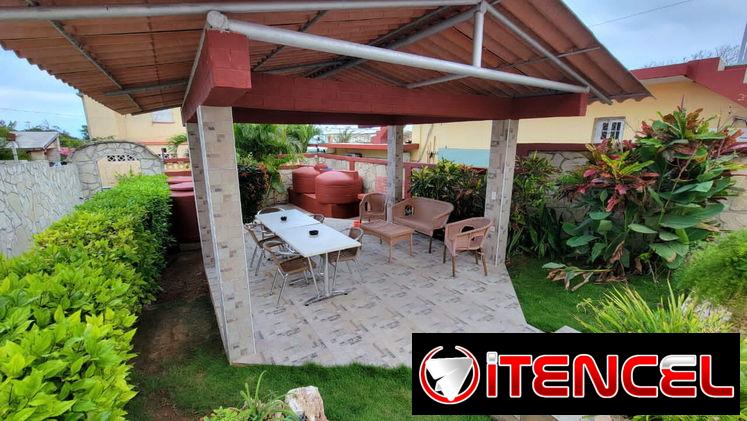 Cod.Z 🏠 Villa Privada en Boca Ciega | Piscina, Ranchón y Bar + 5 Cuartos 📶