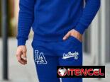 Conjunto de hombre de pantalón y abrigo increíbles