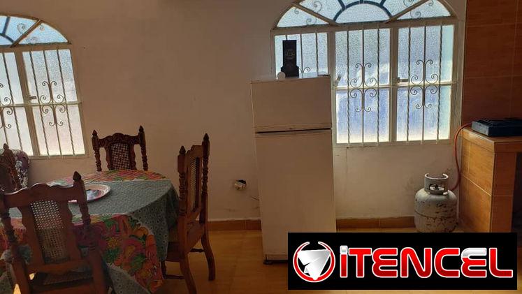 SE RENTA CASA DE 3 HABITACIONES EN GUANABO A 5 CUADRAS DE LA PLAYA CON PISCINA 58858577