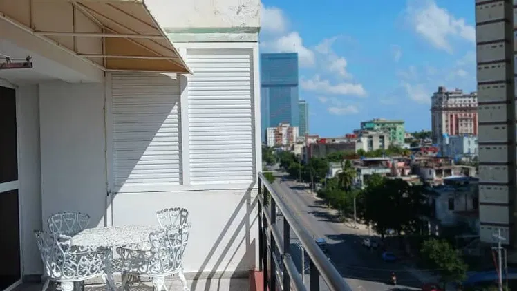 Apartamento independiente en el corazón del Vedado
