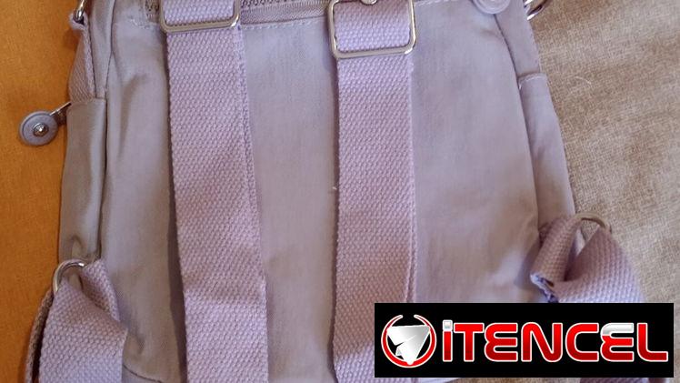 Kipling. Mochilita/cartera marca Kipling