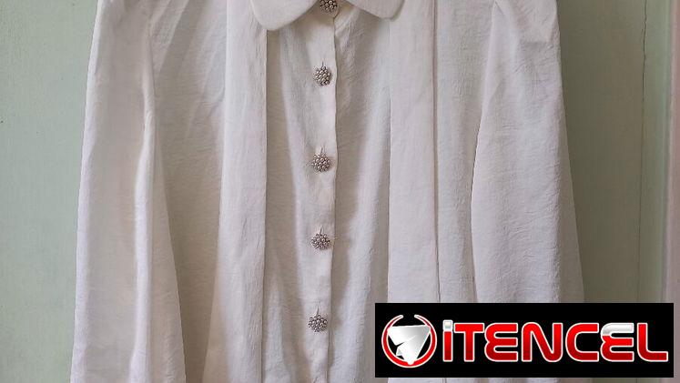 Blusas blancas, diferentes modelos