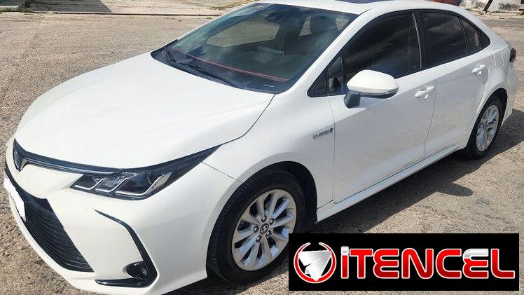 Toyota corolla híbrido 2021 con 80mil Km en 25mil Tel. 53714462