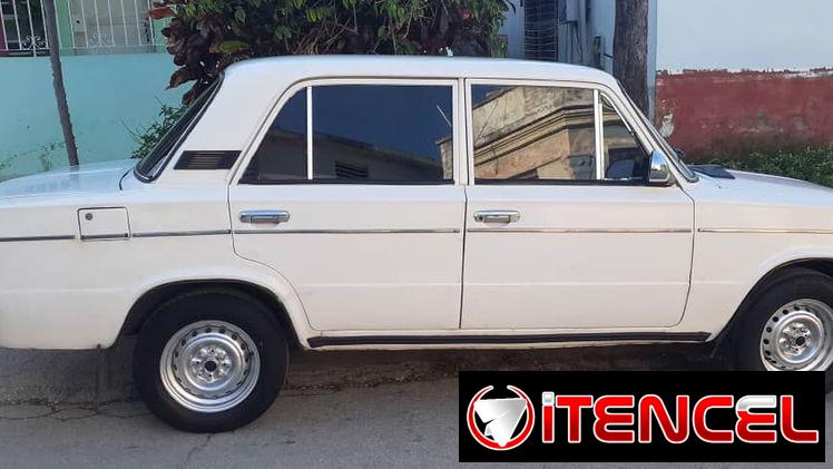 Lada 1600 Especial – Motor Grande, Caja Quinta – $12,000