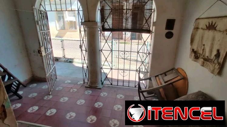 ✨GG-64 – JOYA CAPITALISTA EN BAJOS: IDEAL PARA NEGOCIO O VIVIENDA ( Cercana a ZAPATA E INFANTA) 🏛️💼
