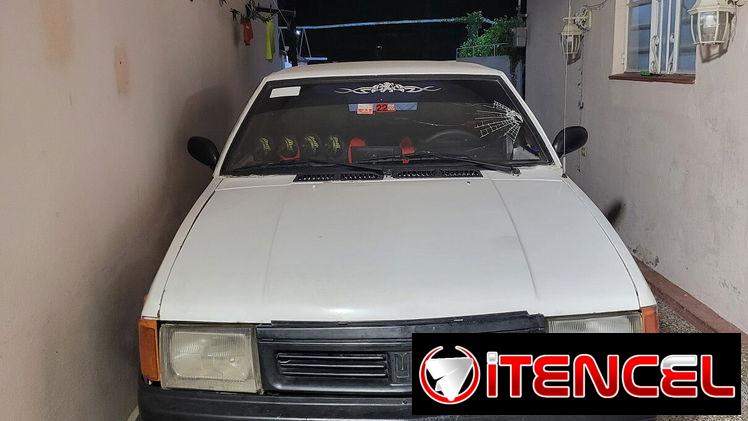 Vendo AleVendo Aleco con motor de petroleo xud9 y caja original en 8500 soy de la Habana Cerro detalles al Wasap 5354646