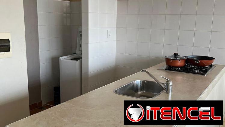 Renta por mes en apartamento en el Vedado ( La Habana