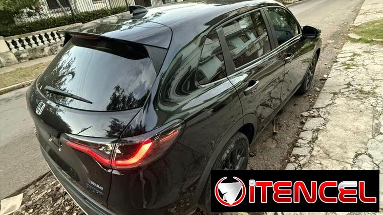 Vendo o negocio Honda, CH-V del 2023 con 60,000 km